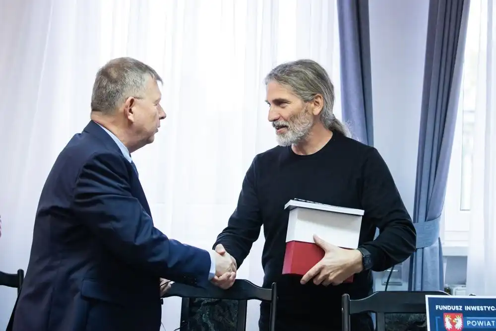 Marszałek Witold Kozłowski wizytował podgorlicką gminę Moszczenica