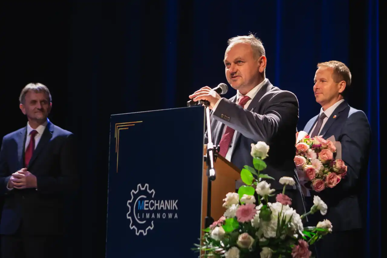 Ogień wiedzy płonie od 100 lat. Jubileusz limanowskiego "Mechanika"