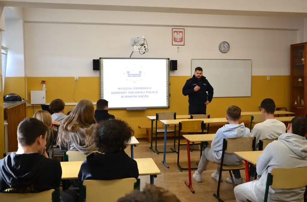 Policyjni profilaktycy z wizytą u młodych Sądeczan