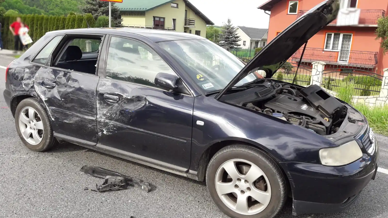 Wypadek na DK75 w Łososinie Dolnej. Dwie osoby poszkodowane