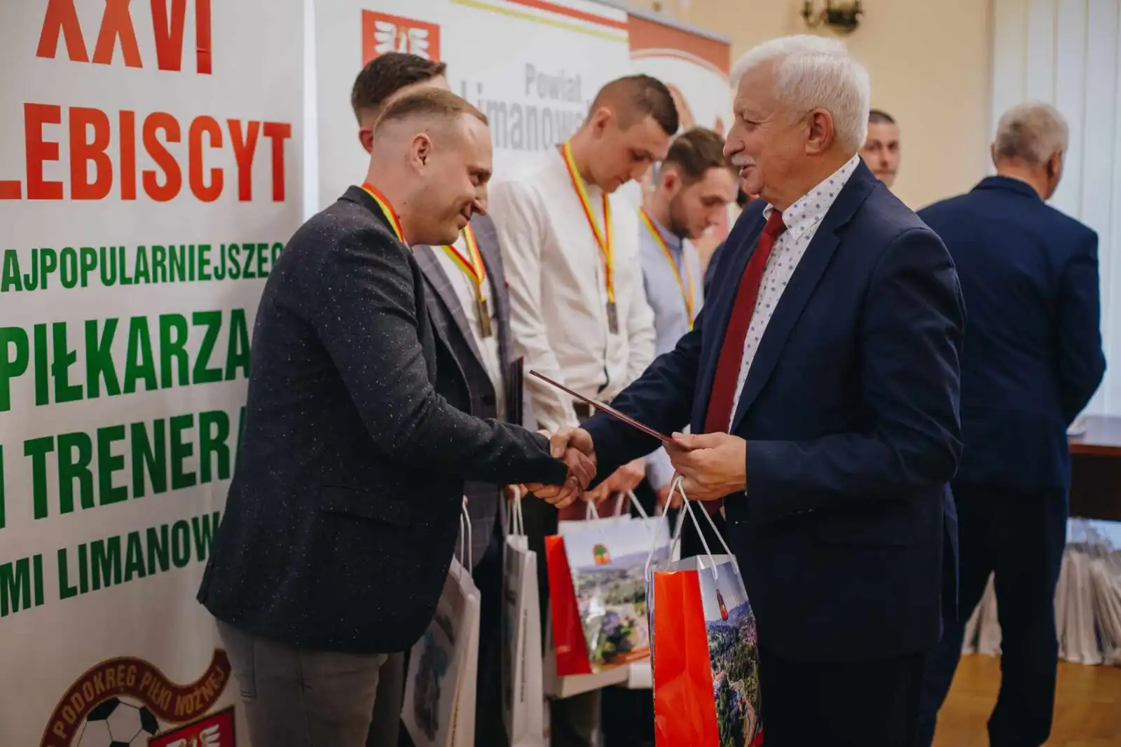 Plebiscyt wyłonił najlepszych piłkarzy, trenerów i drużynę roku Ziemi Limanowskiej