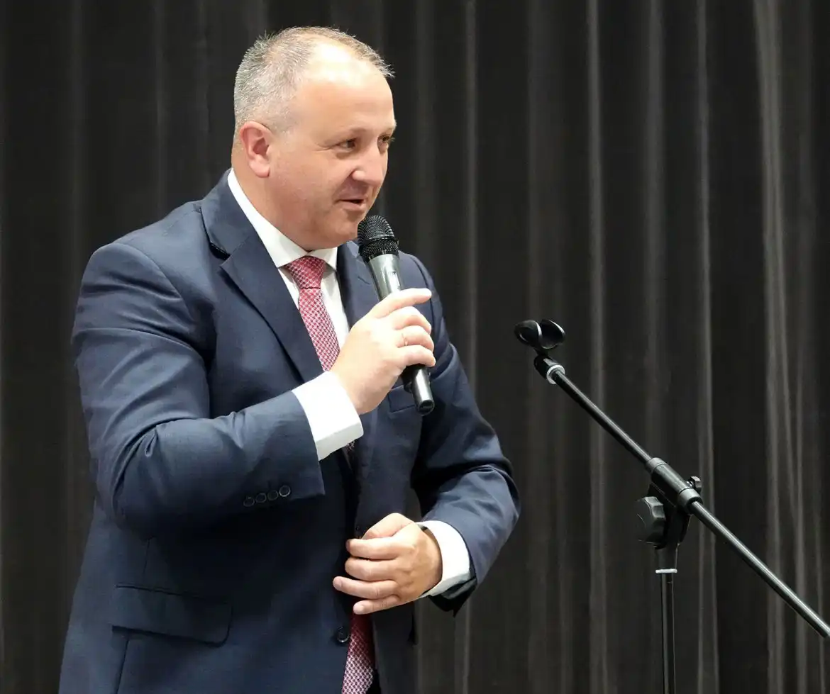 W szkołach powiatowych odbyło się uroczyste zakończenie roku szkolnego