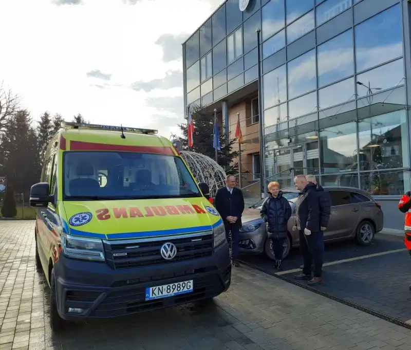 Nowa karetka w Korzennej