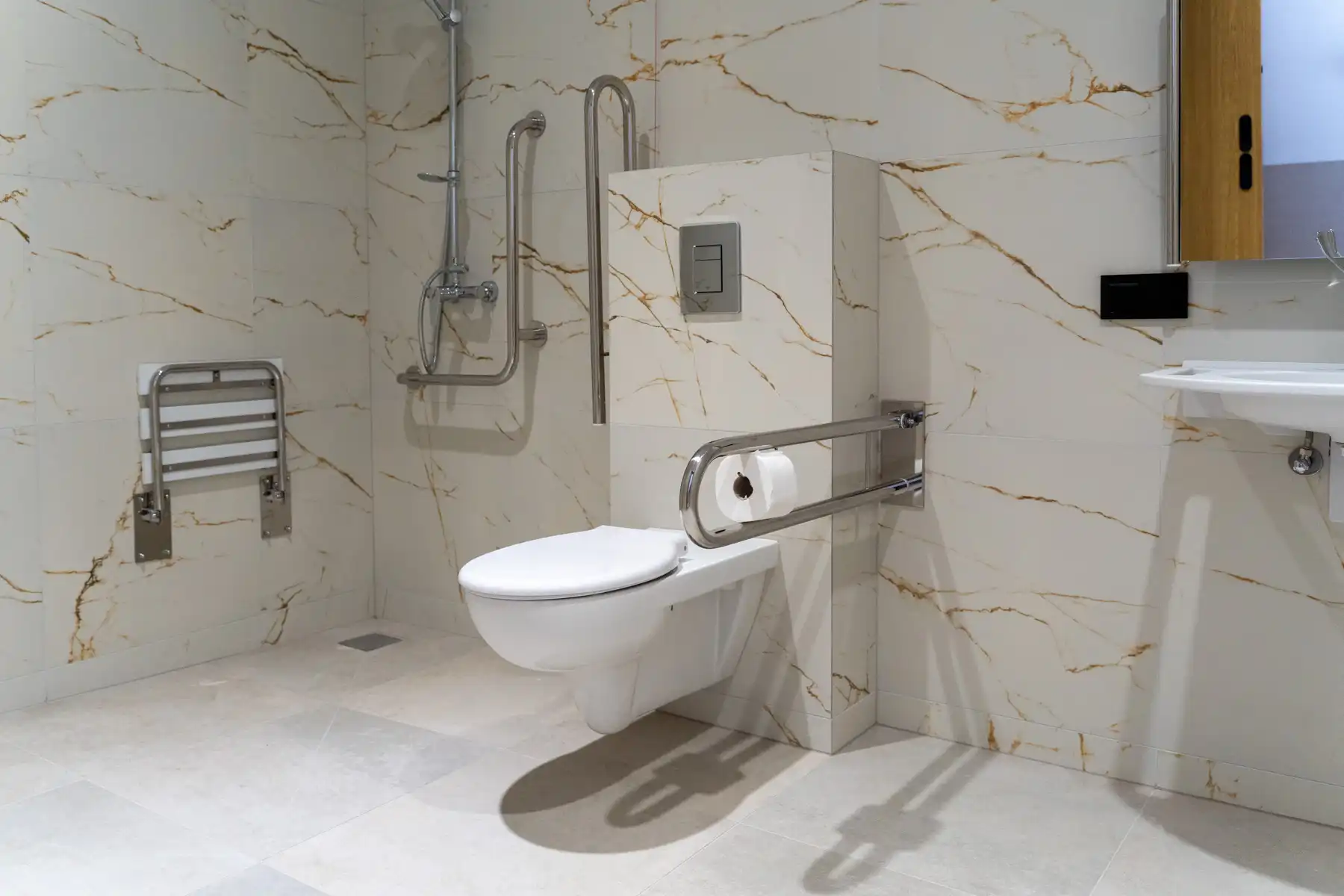 Wielkie serca dla wielkich potrzeb. Największe hospicjum w Małopolsce powstało w Stróżach