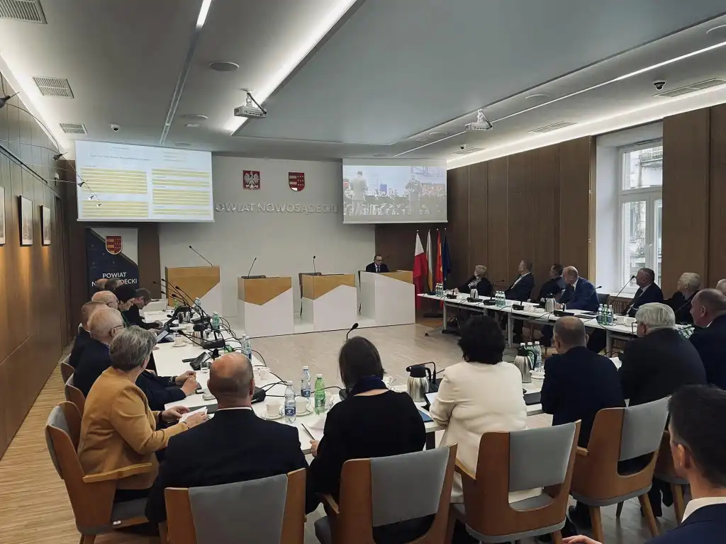 Starosta nowosądecki odznaczony Srebrnym Krzyżem Zasługi