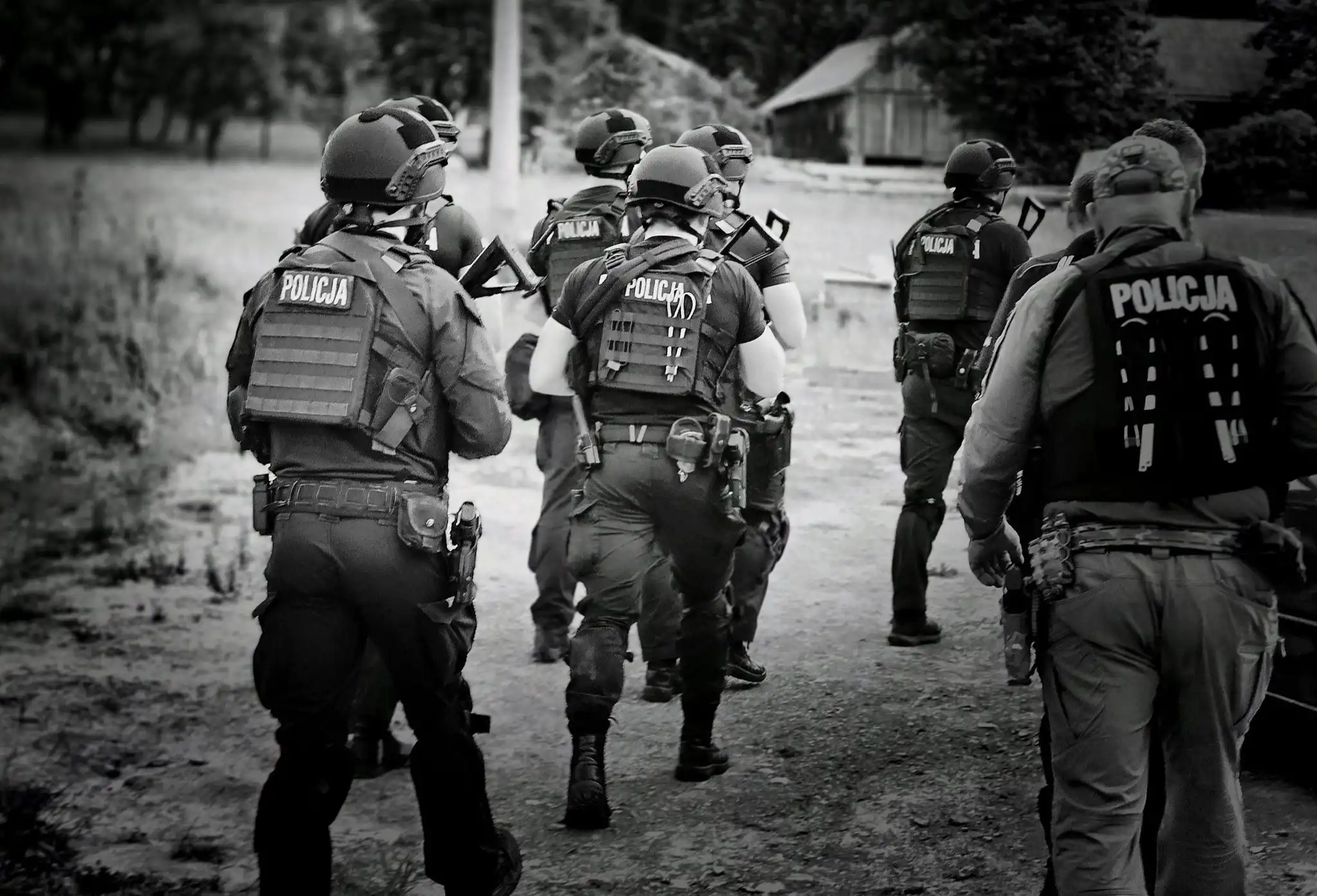 Wielka obława! Ląd, powietrze i 450 funkcjonariuszy. Szukają Tadeusza Dudy. Trwa Pościg za 57-latkiem