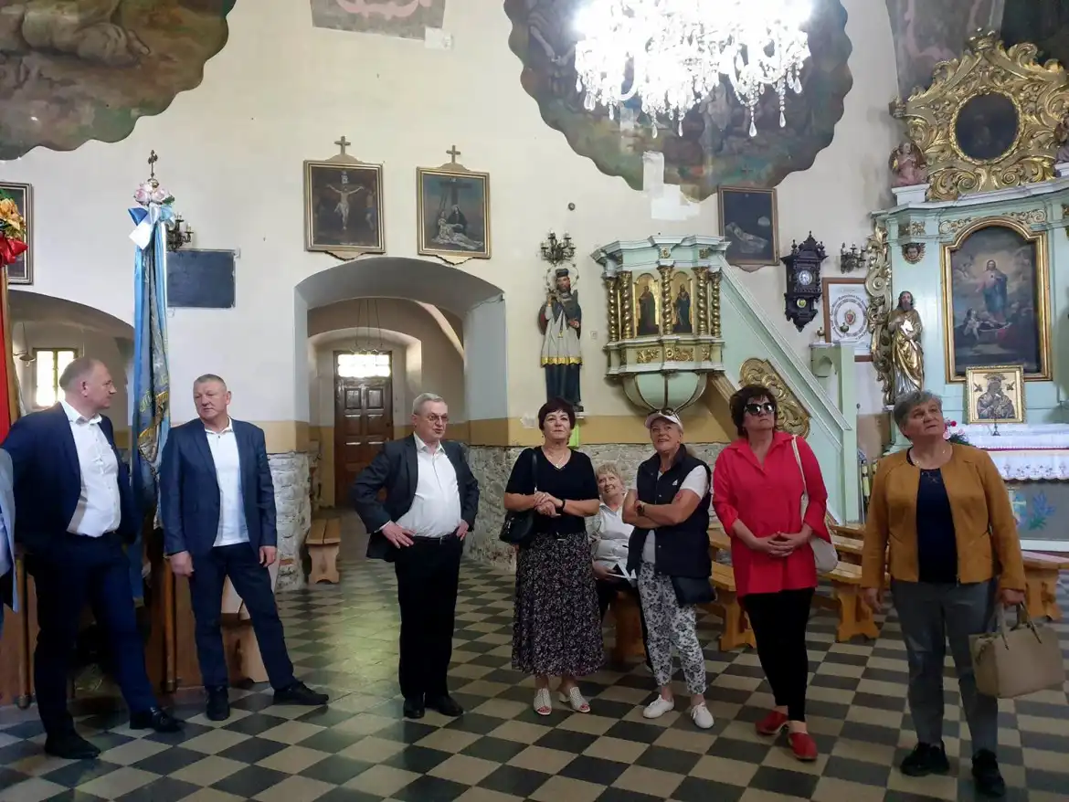 Radni powiatowi wizytowali zabytki wyremontowane m.in. z dotacji przekazanej przez władze Powiatu