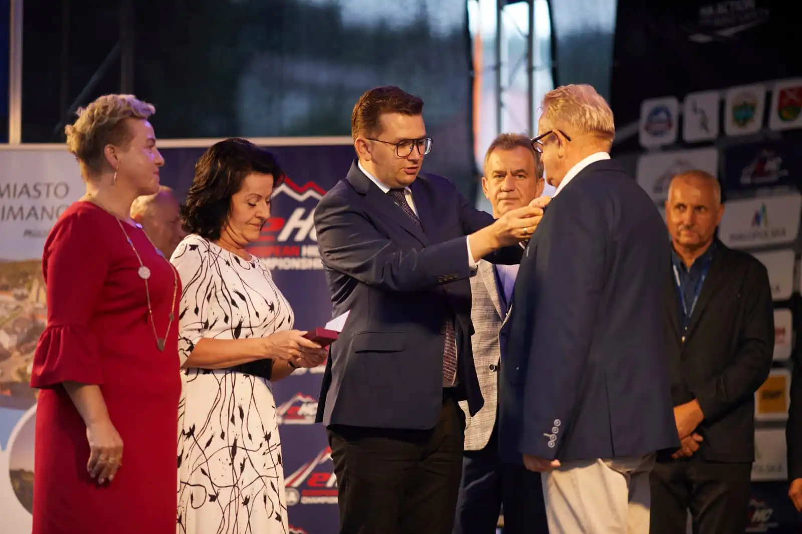 Wyjątkowe wyróżnienie dla dyrektora Wyścigu Górskiego Limanowa – Przełęcz nad Ostrą i prezesa Auto Moto Klub Limanowa Bogdana Pałki