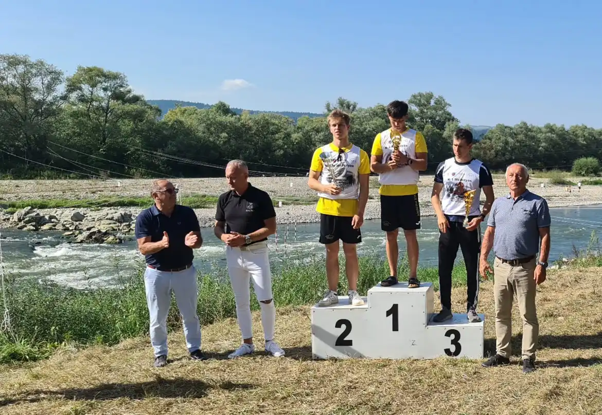 Na Dunajcu rozegrano 62 Puchar Ziemi Sądeckiej - finał Pucharu Polski i Ligi Młodzików