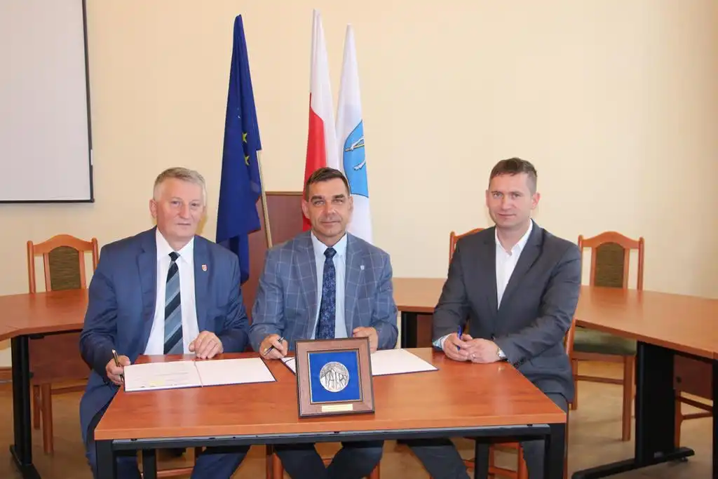 Piwniczna-Zdrój: Podpisano umowę na dofinansowanie mikroprojektu pt. „Turystyka dziecięca na pograniczu Polsko-Słowackim”