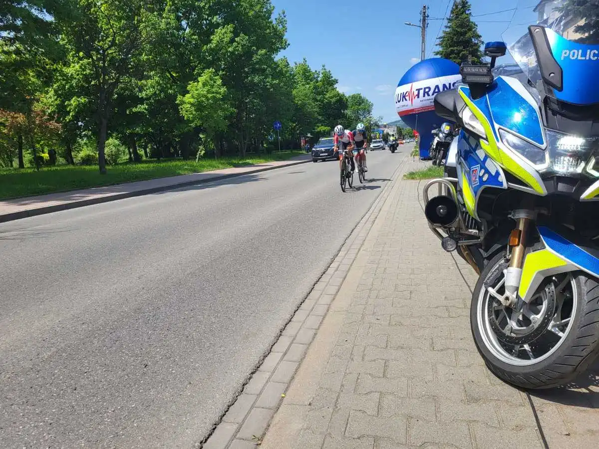 Sądeccy Policjanci zabezpieczali Orlen Wyścig Narodów