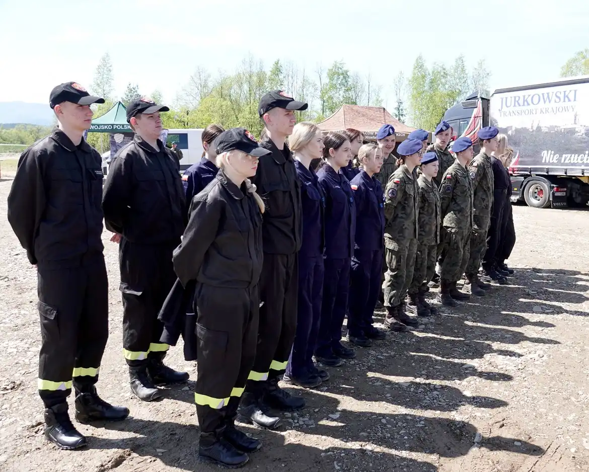 Patriotyczna uroczystość w Stadłach. Świętowano 15-lecie Stowarzyszenia LGD Partnerstwo dla Ziemi Sądeckiej