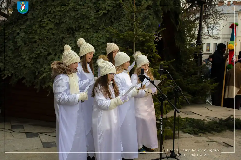 Orszak Trzech Króli już po raz dziesiąty przeszedł ulicami Nowego Sącza
