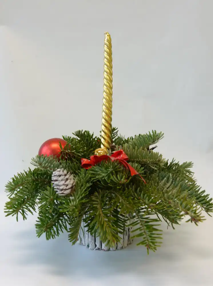 ZAZ w Nawojowej: Niepełnosprawni tworzą świąteczne dekoracje – przyjdź i kup