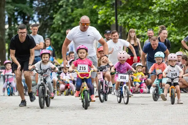 Nowy Sącz: Zawody rowerowe z okazji Dnia Dziecka. Impreza zgromadziła ponad 200 zawodników