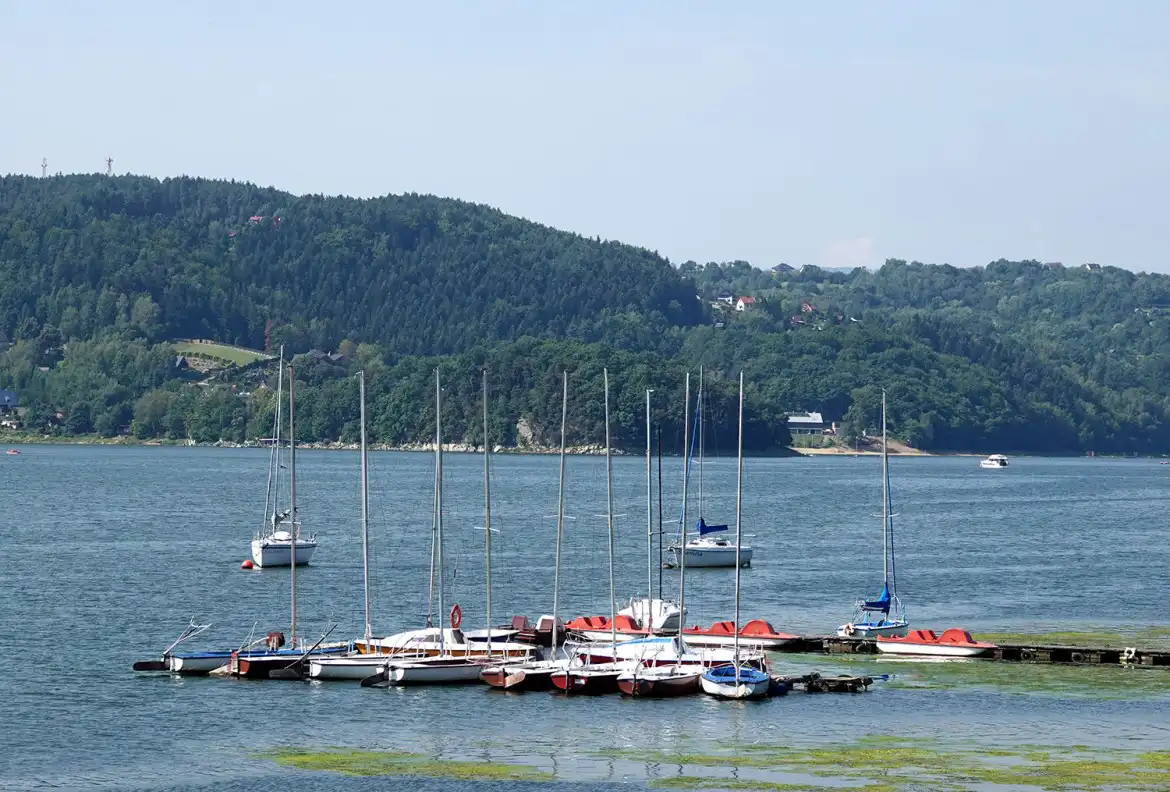 "Kręci mnie bezpieczeństwo nad wodą" - Akcja WOPR i Policji nad Jeziorem Rożnowskim