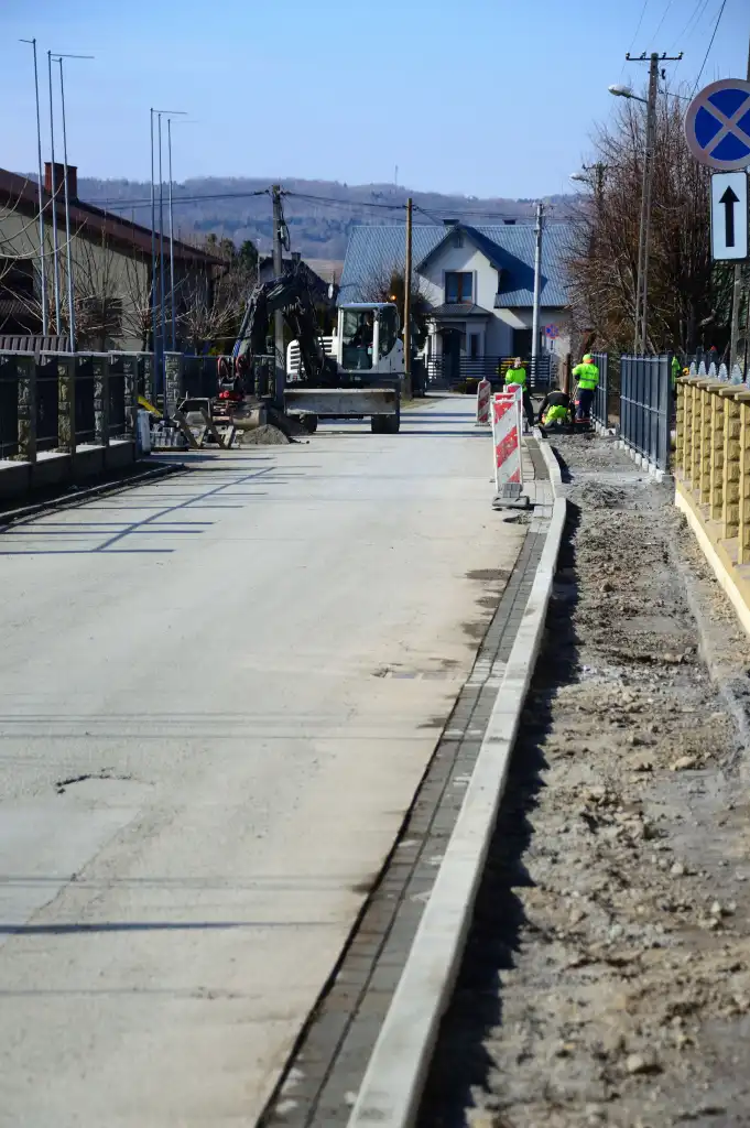 Świniarsko zyska nowy chodnik. Wyłoniono wykonawcę