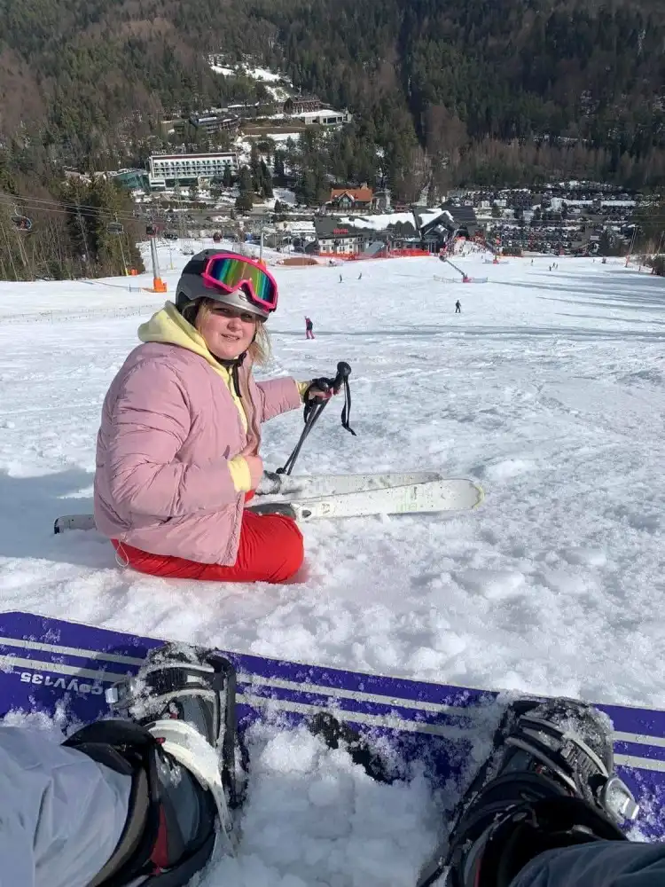 Młodzież z ZS w Łącku uczestniczyła w lekcjach wf na lodowisku i stoku narciarskim