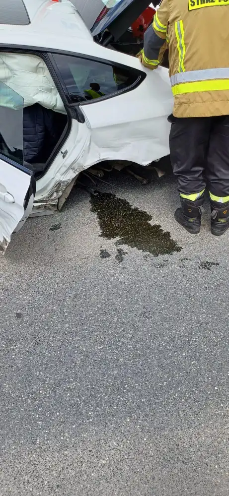 Wypadek w Nowym Sączu. Zderzyły się trzy osobówki