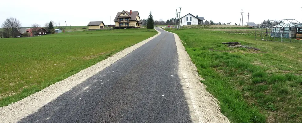Pięć dróg w Gminie Ropa po remoncie. Inwestycja za ponad 700 tysięcy złotych