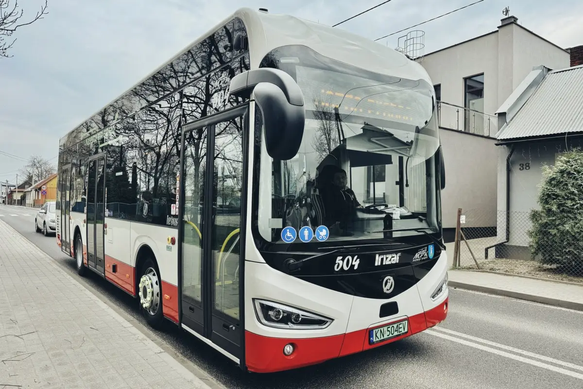 Ciszej i nowocześniej. Nowy Sącz testuje elektryczne autobusy