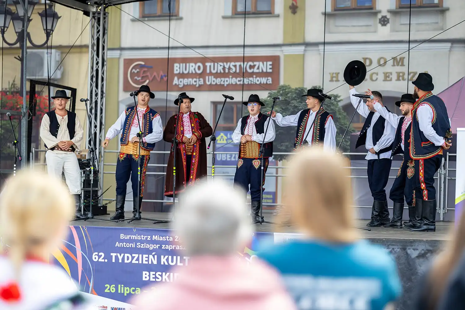Folklor z Gminy Łososina Dolna błyszczał w Żywcu