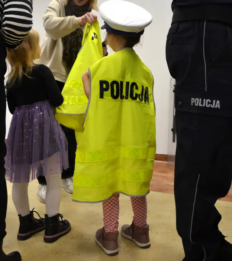 Mali goście z wizytą w Komendzie Miejskiej Policji w Nowym Sączu