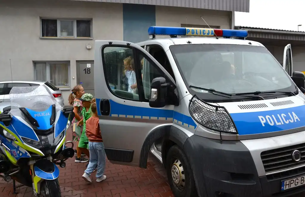 Mali goście z wizytą w sądeckiej komendzie