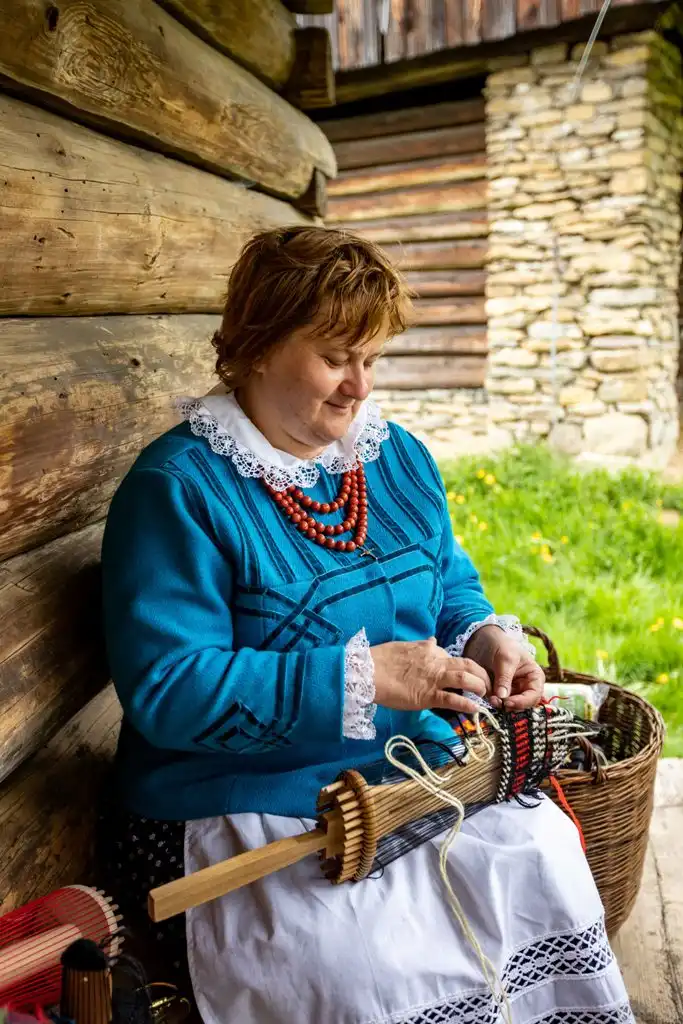 Rękawice furmańskie w sądeckim skansenie