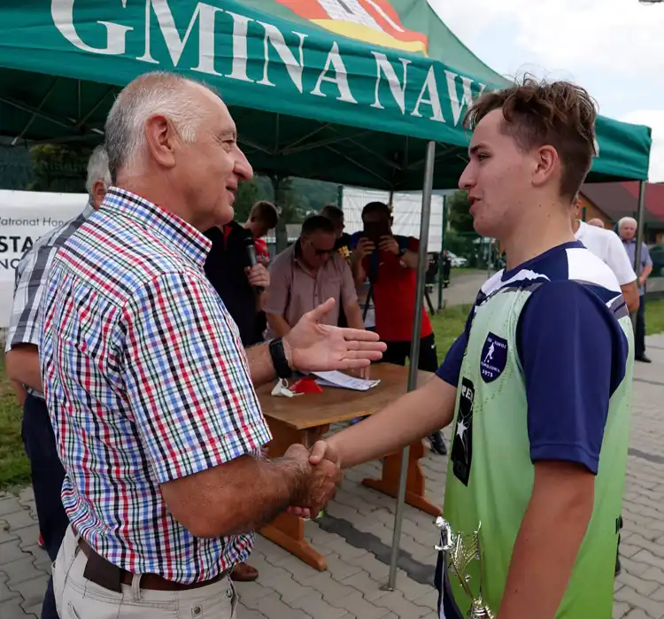 W Nawojowej odbył się XIV Powiatowy Turniej Piłki Nożnej Chłopców o Puchar Starosty Nowosądeckiego