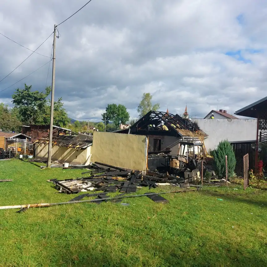 Pożar w Starym Sączu. Spłonął budynek gospodarczy