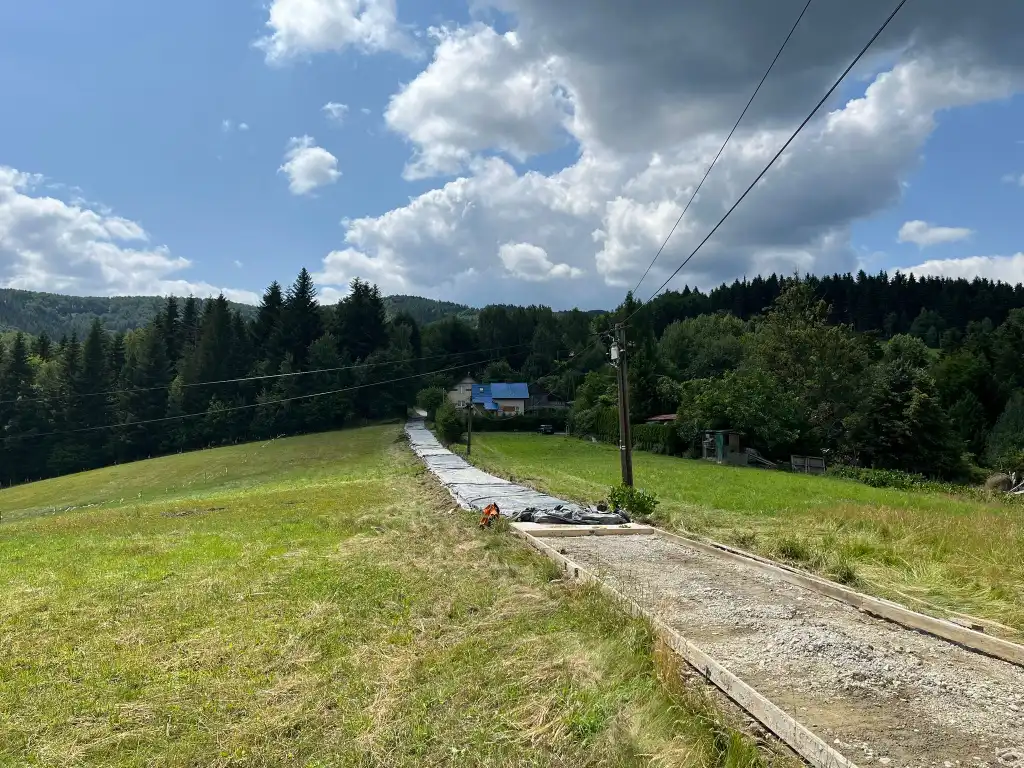 Droga gminna Barcice Skrajna z nową nawierzchnią. Trwa remont