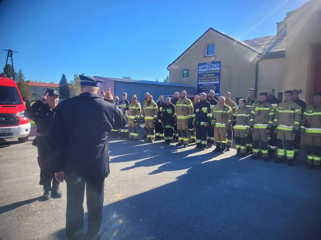 Strażacy z Gminy Gorlice w akcji. Manewry z symulacją pożaru i wypadku drogowego