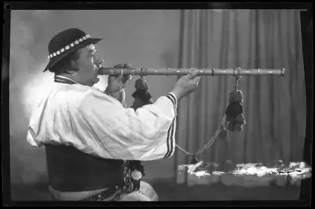 Wystawa "Fotogawęda. Ze zbiorów Mieczysława Cholewy"