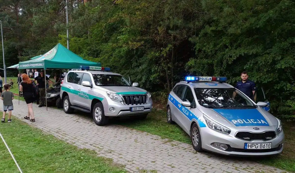 Policjanci promowali bezpieczeństwo podczas pikniku w Piwnicznej-Zdroju