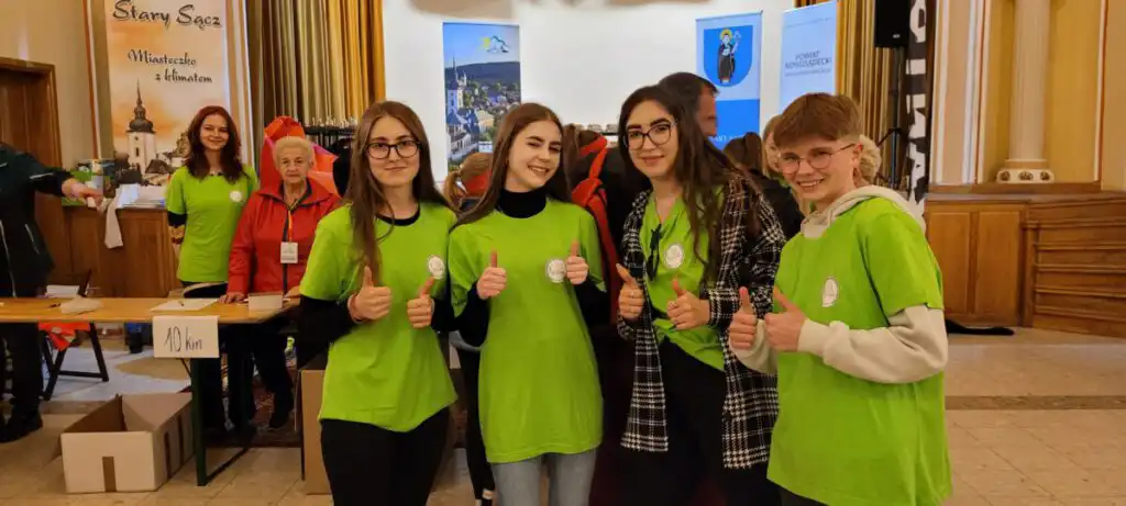 Stary Sącz: Nocni biegacze wrócili na trasy starówki