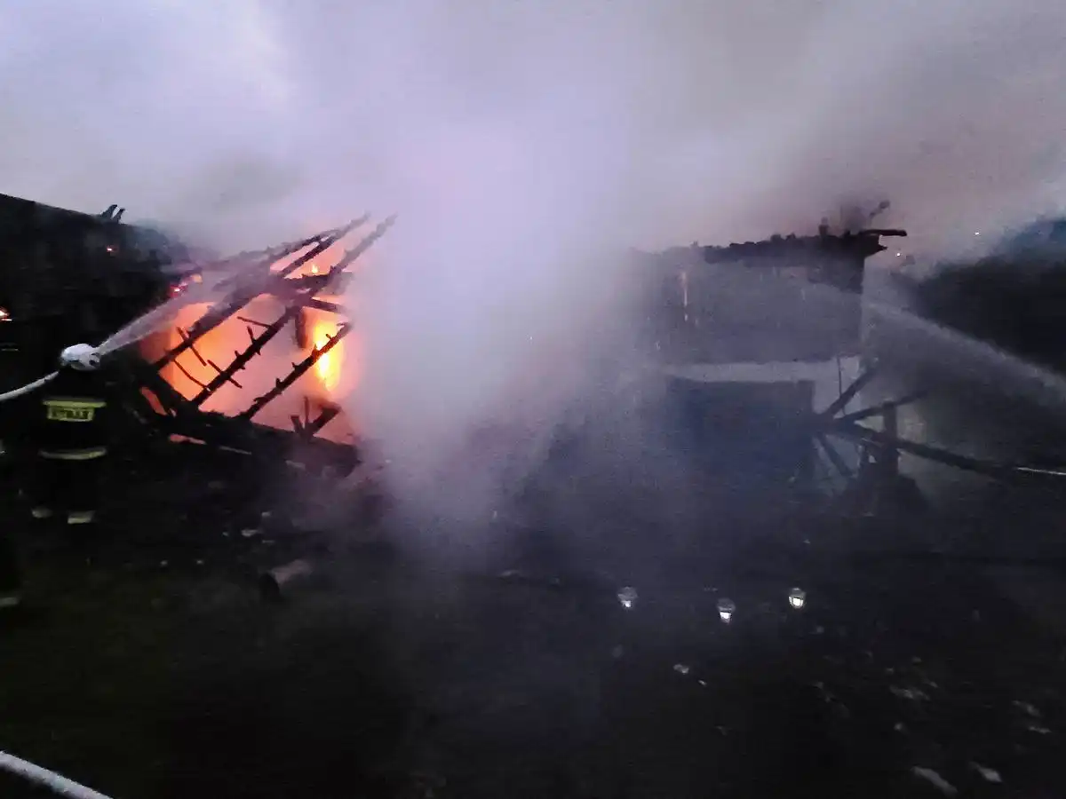 Pożar w Juraszowej. Płonął budynek gospodarczy