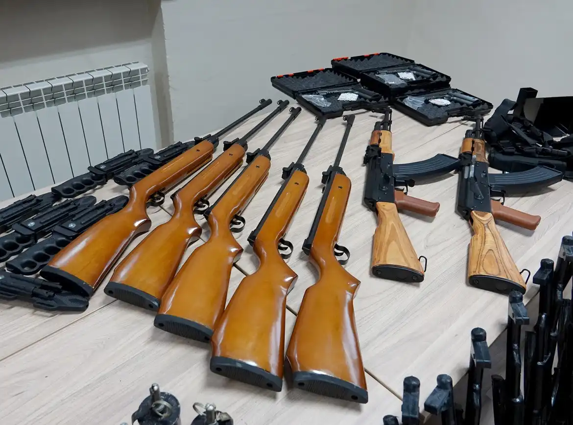 Uczniowie klasy wojskowej ZS w Marcinkowicach otrzymali mundury i sprzęt