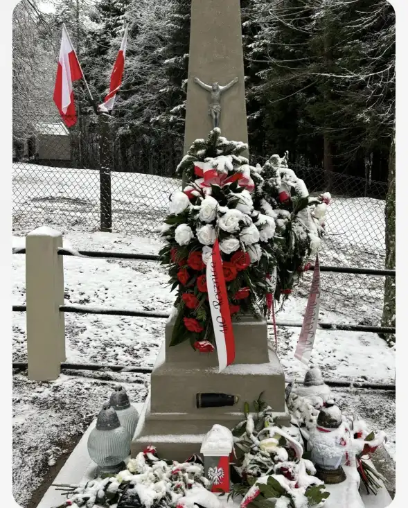 Cmentarz wojenny nr 352 w Marcinkowicach odzyskuje dawny blask