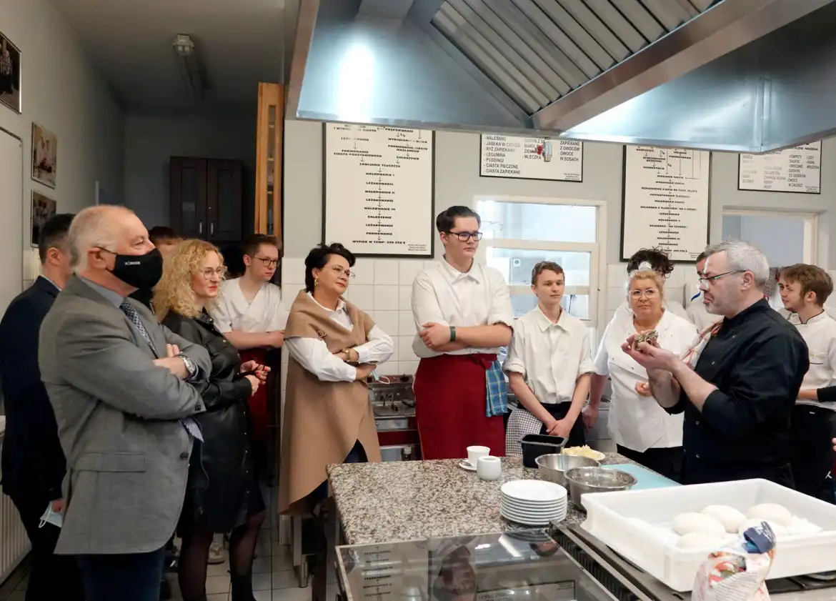 Włoska uczta w ZSP w Nawojowej