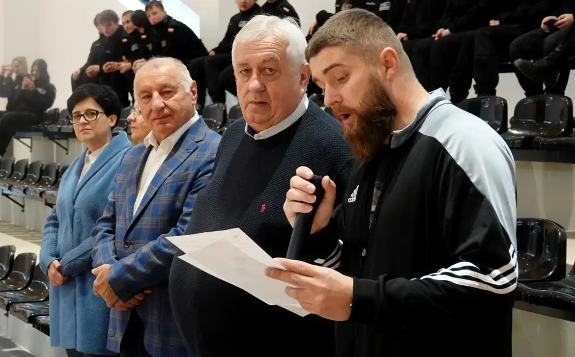 W nowej hali w Marcinkowicach rozegrano pierwsze mecze