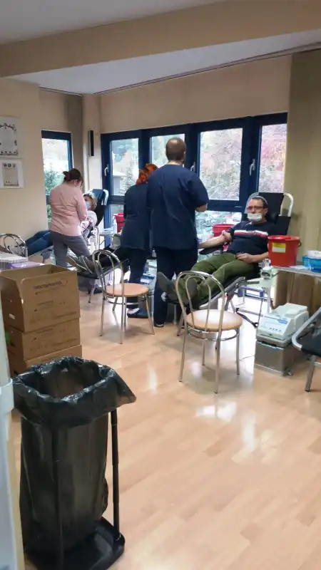 W PSP w Krynicy Zdroju odbyła się akcja poboru krwi. Dawcy oddali ponad 13 litrów krwi