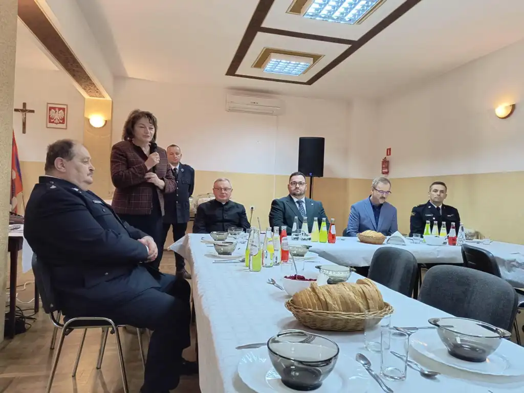 Nowy garaż i sprzęt ochronny dla OSP w Pagorzynie