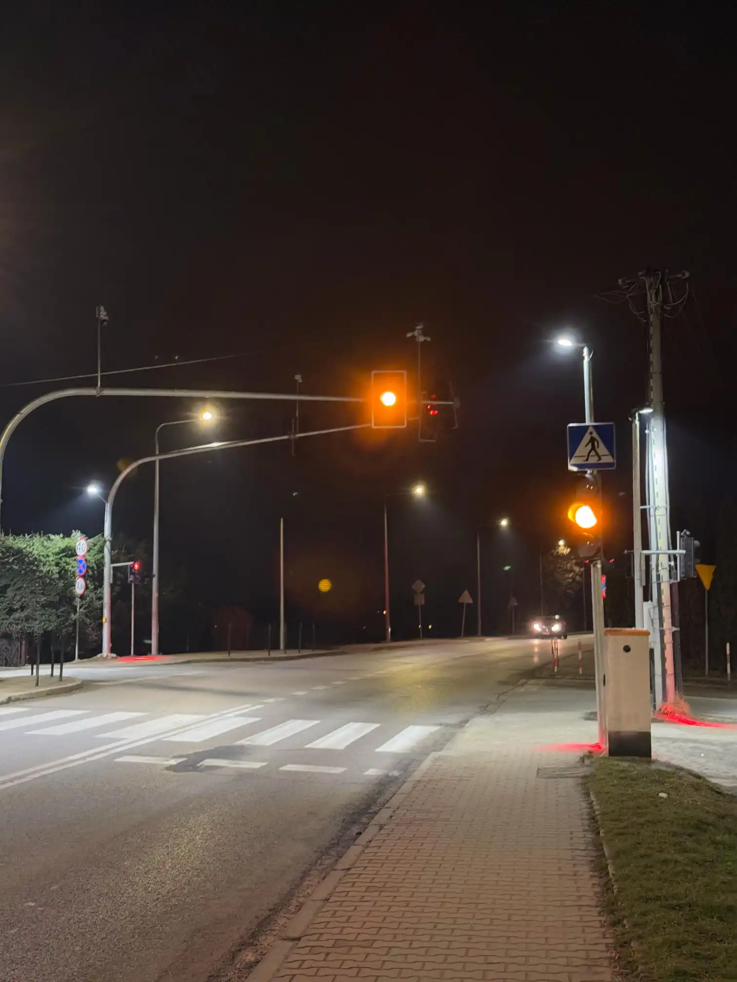 Zawada zyskała nowe światła. Zmiany na skrzyżowaniu z ul. Nawojowską poprawią bezpieczeństwo