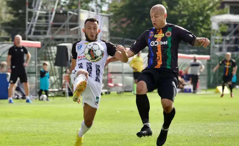 Bez punktów w Niepołomicach. Sandecja przegrywa z Chrobrym Głogów