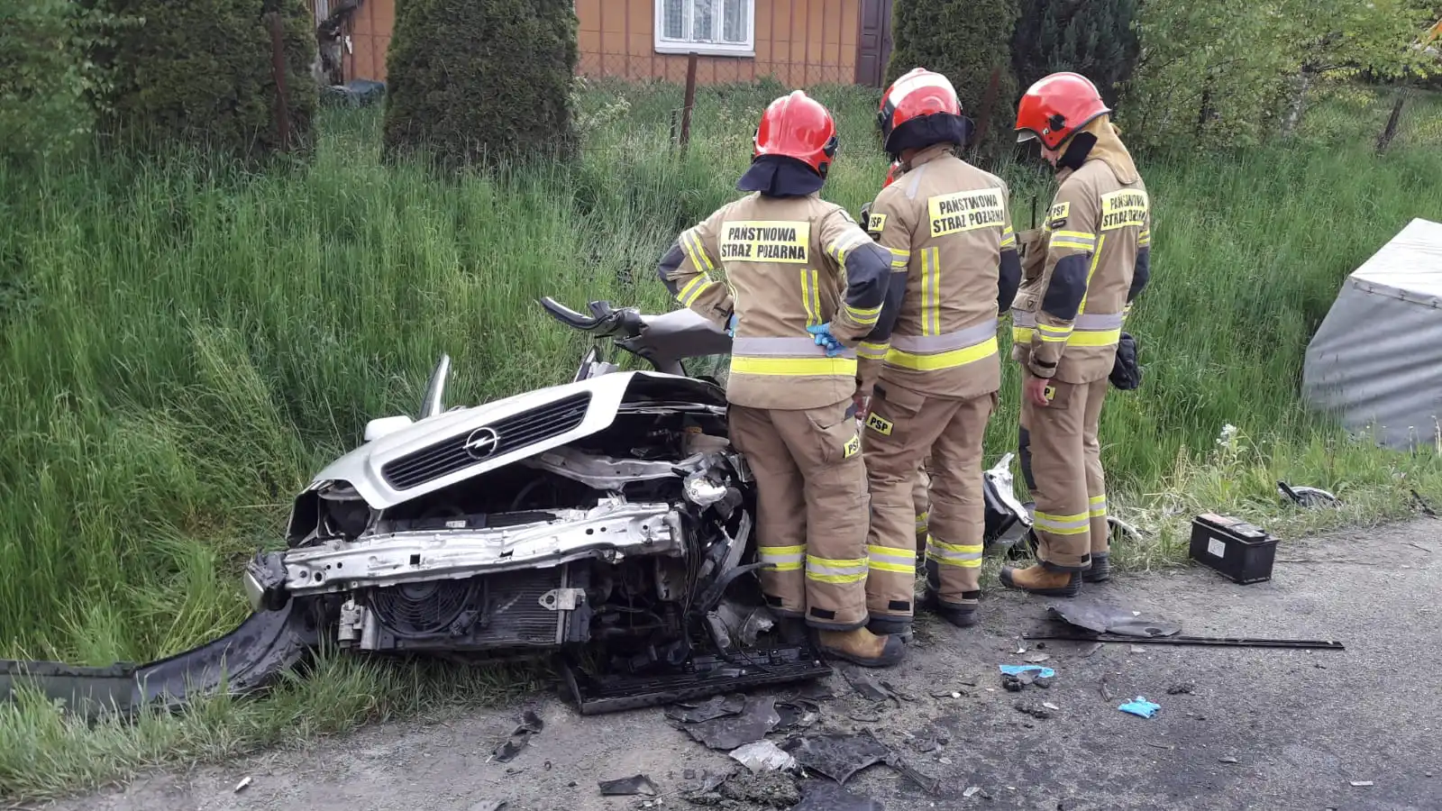Wypadek na DK75 w Łososinie Dolnej. Dwie osoby poszkodowane
