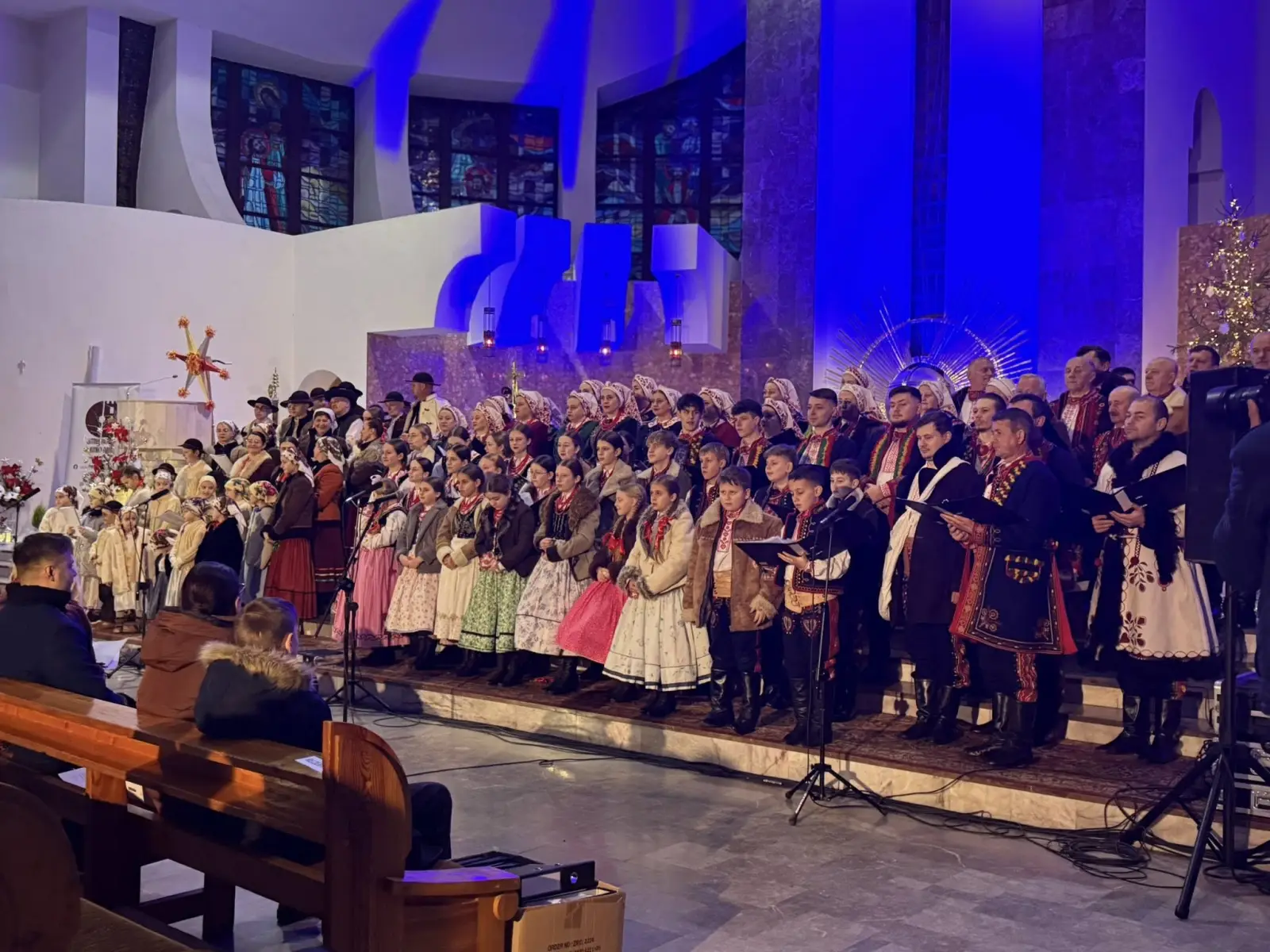 Parafia Świętego Antoniego w Krynicy-Zdroju wypełniła się śpiewem kolęd