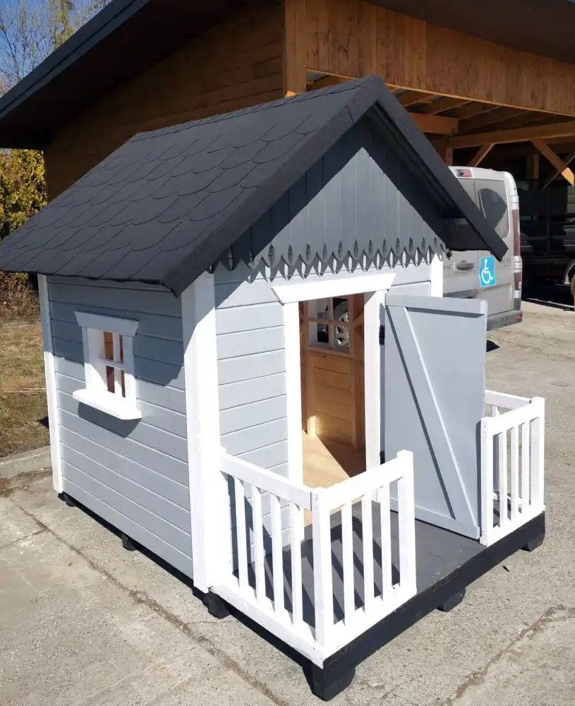 W Zakładzie Aktywności Zawodowej w Nawojowej powstają palmy, świąteczne zajączki i wiele ozdób