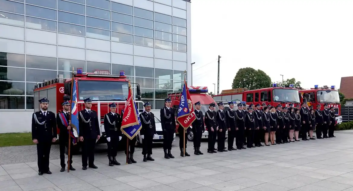 Strażacy ochotnicy z gminy Chełmiec z promesą na zakup sprzętu