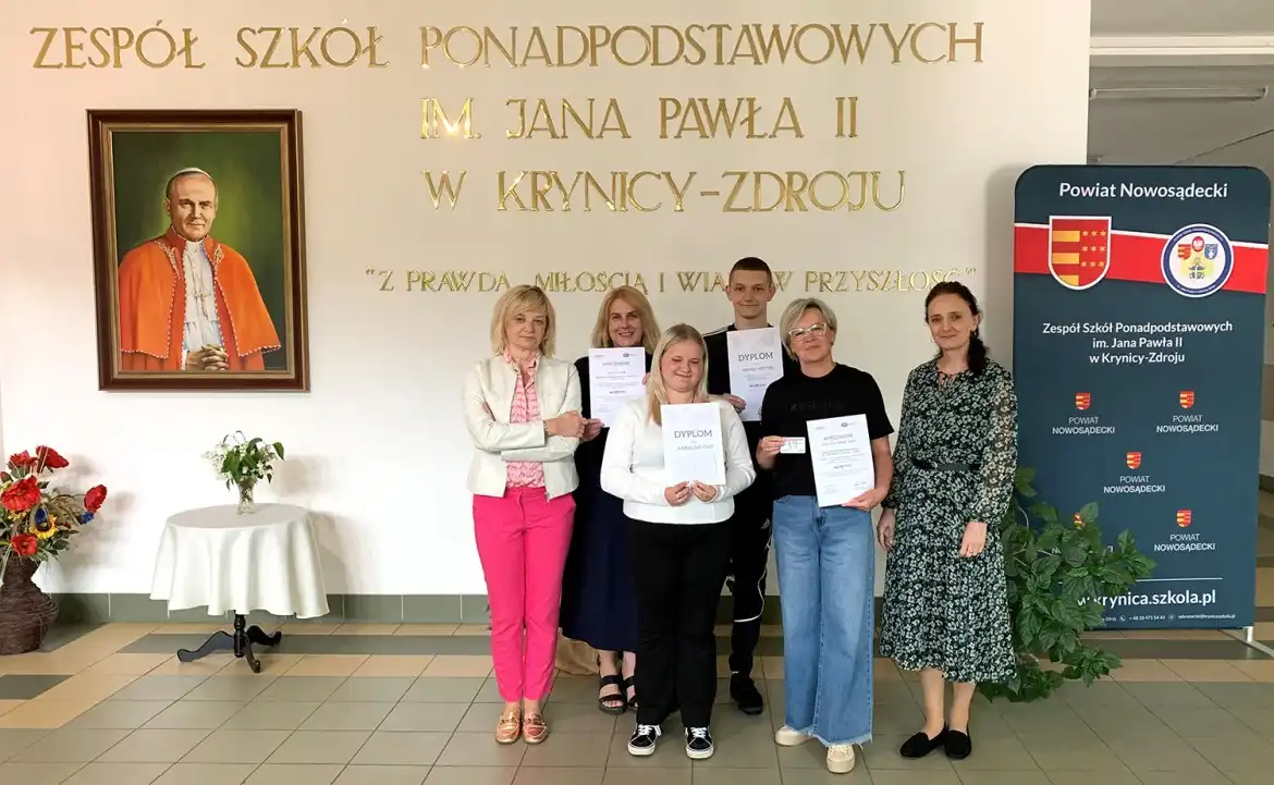 ZSP w Krynicy-Zdroju w gronie trzech szkół w Polsce nagrodzonych w III edycji Konkursu Biura Informacji Kredytowej Score Hunter Junior